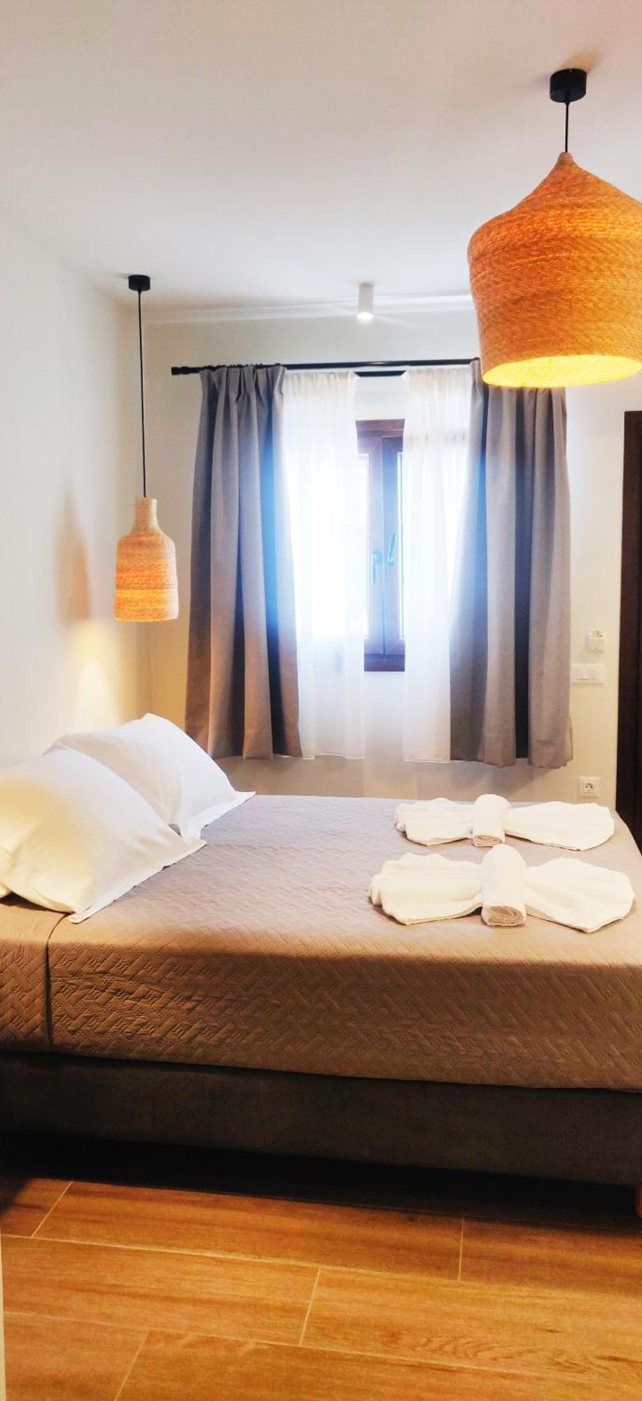 Ifestos Villa Fira  Extérieur photo